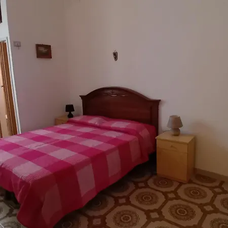 Casa vacanze Casa Giusy, Eolie Houses, Comodo Alloggio In Centro Storico Città di Lipari