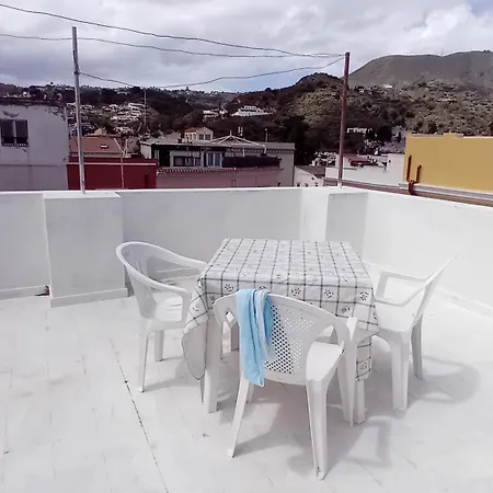 Casa Giusy, Eolie Houses, Comodo Alloggio In Centro Storico Città di Lipari